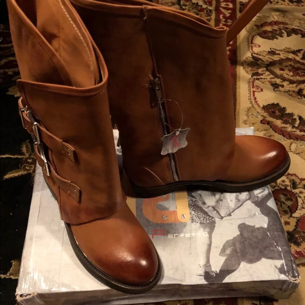NEW! RARE HANDMADE BOOT FROM PORTUGAL.